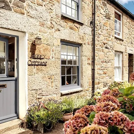 Vakantiehuis Abbey Cottage, Close To Harbour *