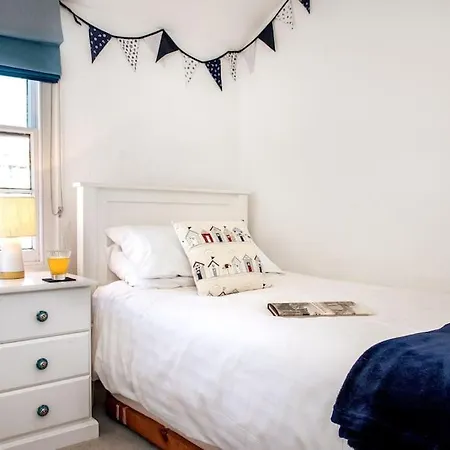 Vakantiehuis Abbey Cottage, Close To Harbour *