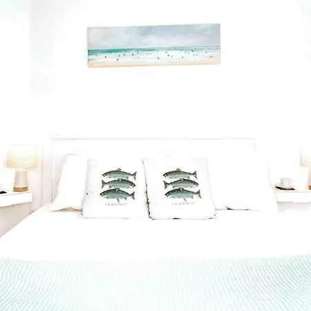 Abbey Cottage, Close To Harbour Mousehole