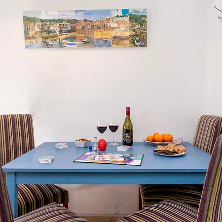 Abbey Cottage, Close To Harbour Vakantiehuis